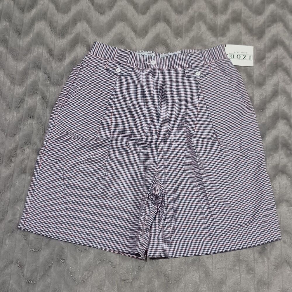 Izod Club Womens Size 12 Red Vintage 100% Cotton Pleated Front Chino Shorts NWT